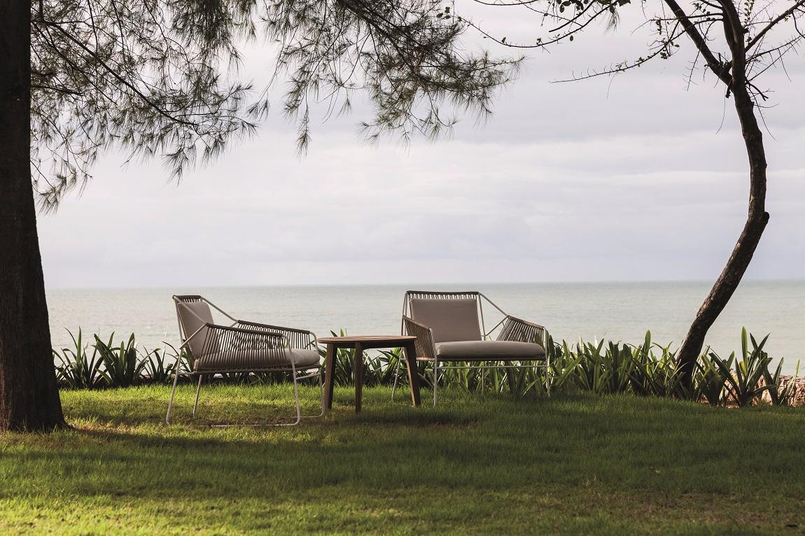 vue mer jardin fauteuils