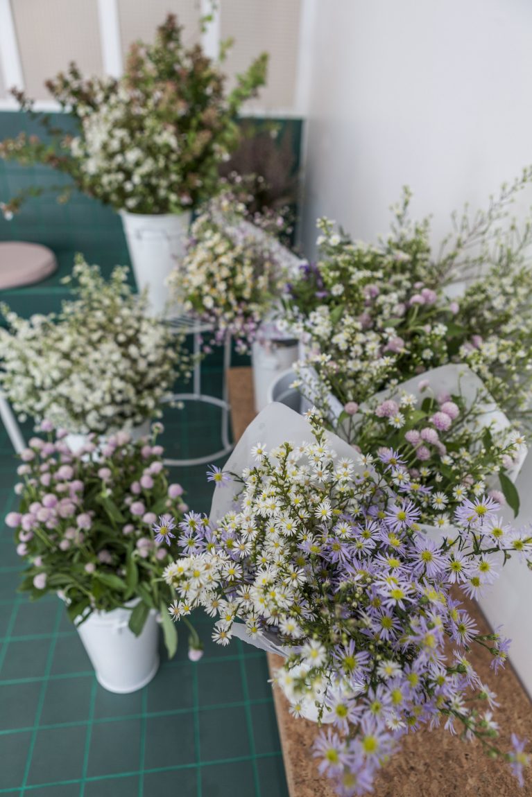 Fleurs du café Peonies dans le 10e