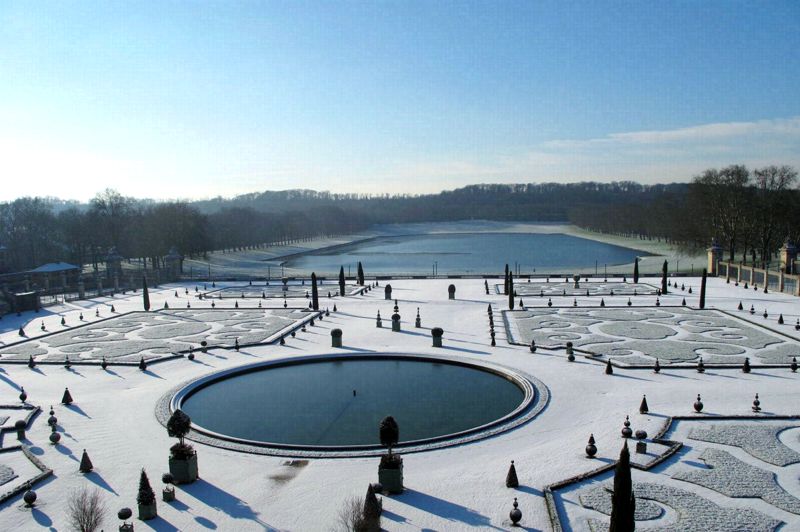 Château de versailles jardins en hiver neige Château de versailles jardins en hiver