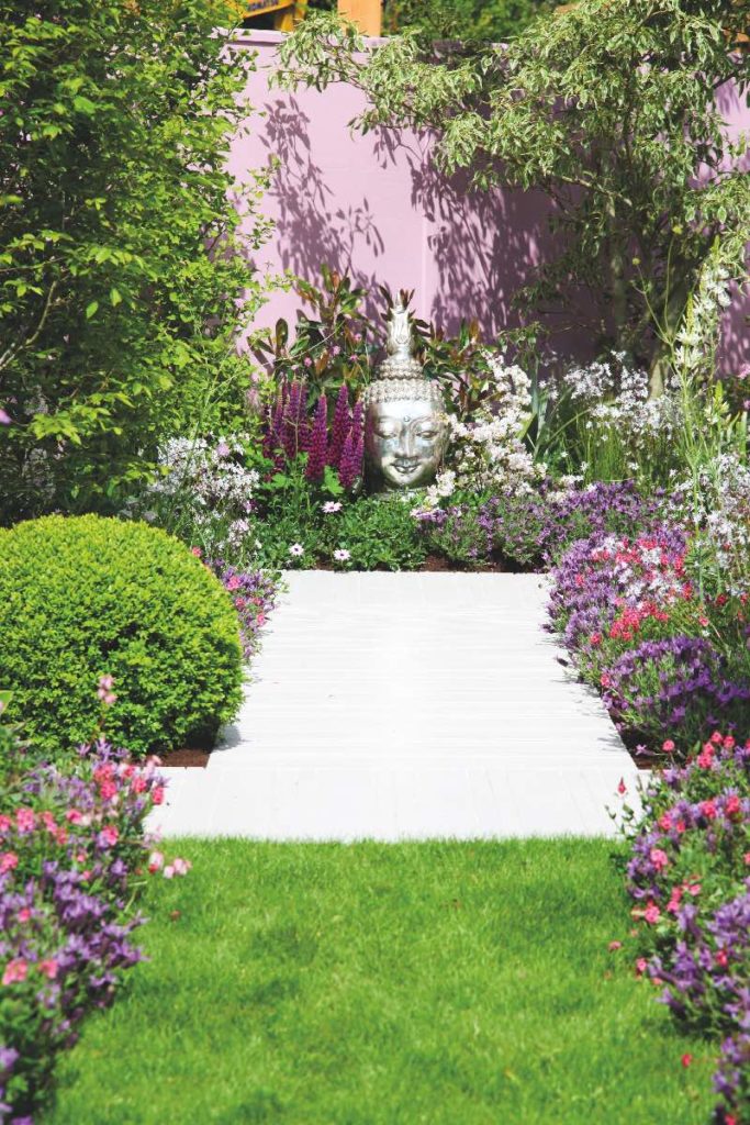 bouddha jardin coloré