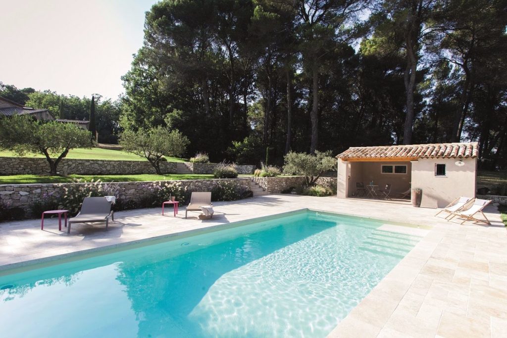 piscine terrain en pente 