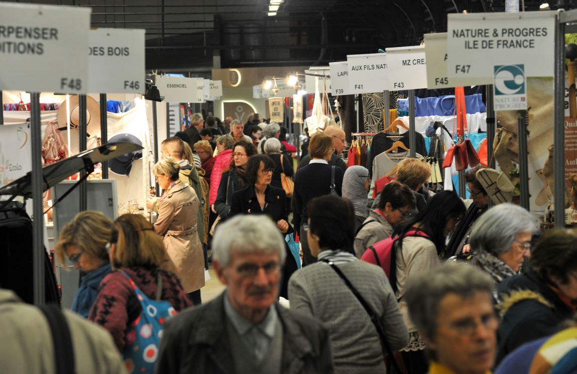 Allée du Salon du Vivre Autrement ; © Faust Favart